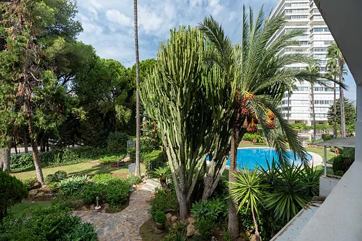 Apartment with 3 bedrooms in Río Real, Marbella · 4/31