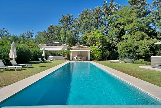 An Architectural Masterpiece in Prestigious La Zagaleta · 4/40