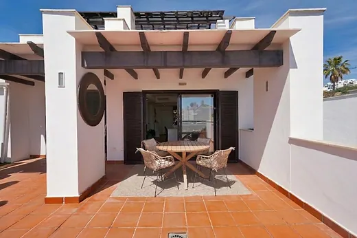 Ático de lujo frente al mar con jacuzzi y solárium en Casares del Mar · 3/27