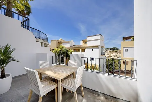 Apartamento de 3 dormitorios en Nueva Torrequebrada, Benalmádena · 4/27