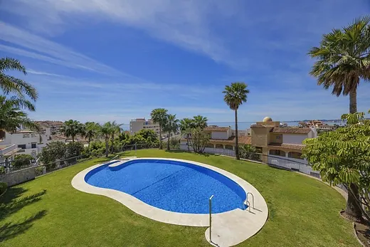 Apartamento de 3 dormitorios en Nueva Torrequebrada, Benalmádena · 5/27