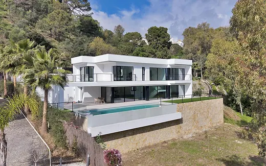 Contemporary Luxury Villa in El Herrojo Alto, Benahavís · 3/36