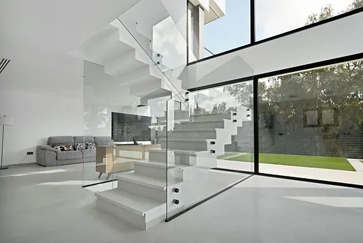 Contemporary Luxury Villa in El Herrojo Alto, Benahavís · 4/36