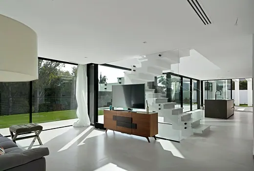 Contemporary Luxury Villa in El Herrojo Alto, Benahavís · 5/36