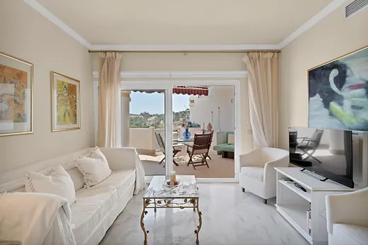 Duplex-Penthouse mit 2 Schlafzimmern in Río Real, Marbella · 2/40