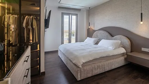 A Home Where You Can Live the Mediterranean Every Day · 3/31