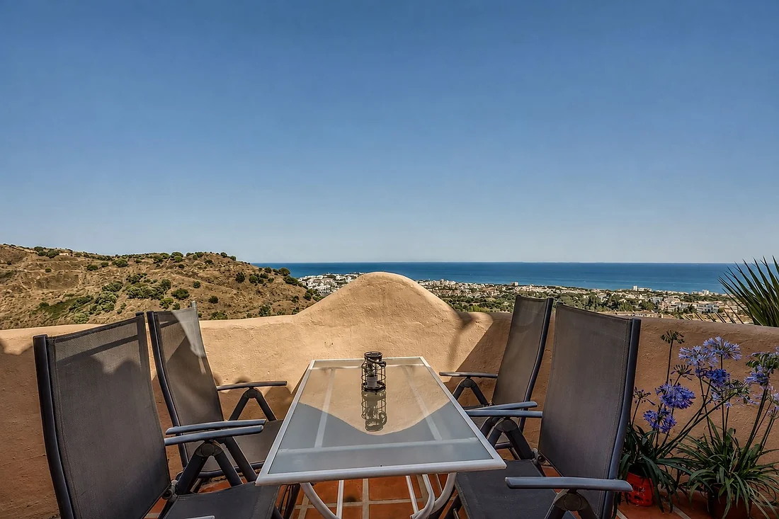 Lägenhet med 3 sovrum i Sitio de Calahonda, Mijas