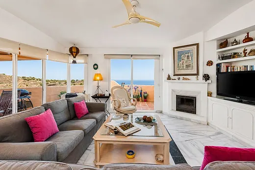 Lägenhet med 3 sovrum i Sitio de Calahonda, Mijas · 3/40