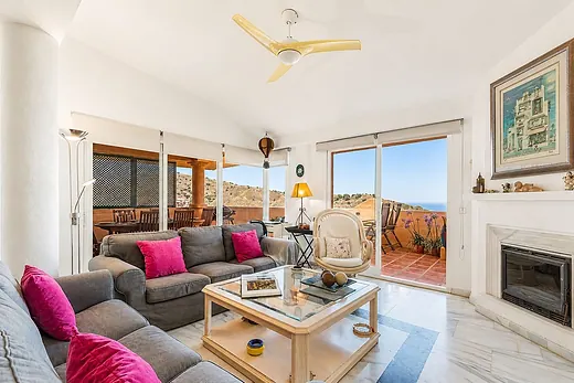 Lägenhet med 3 sovrum i Sitio de Calahonda, Mijas · 4/40