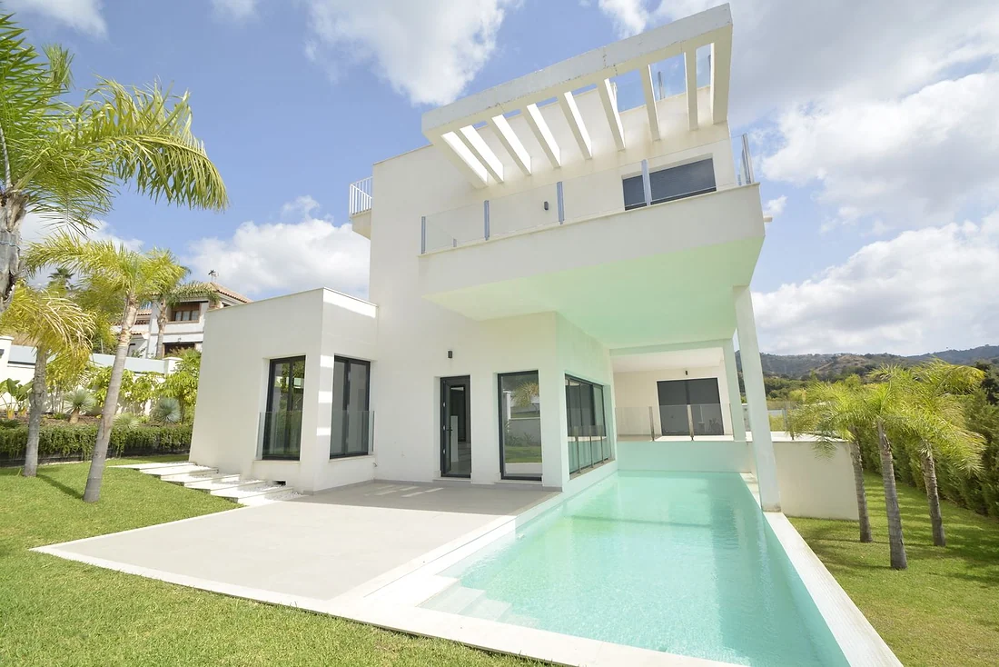 Villa with 4 bedrooms in Hacienda Elviria, Elviria