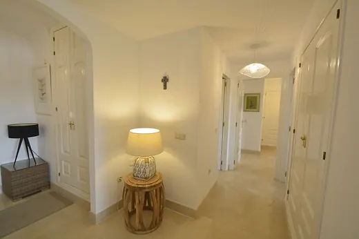 Penthouse with 2 bedrooms in Hacienda Elviria, Elviria · 2/26