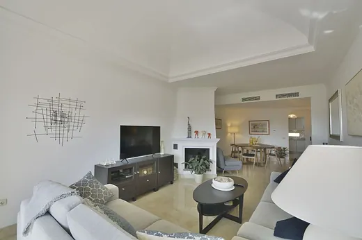 Penthouse with 2 bedrooms in Hacienda Elviria, Elviria · 5/26