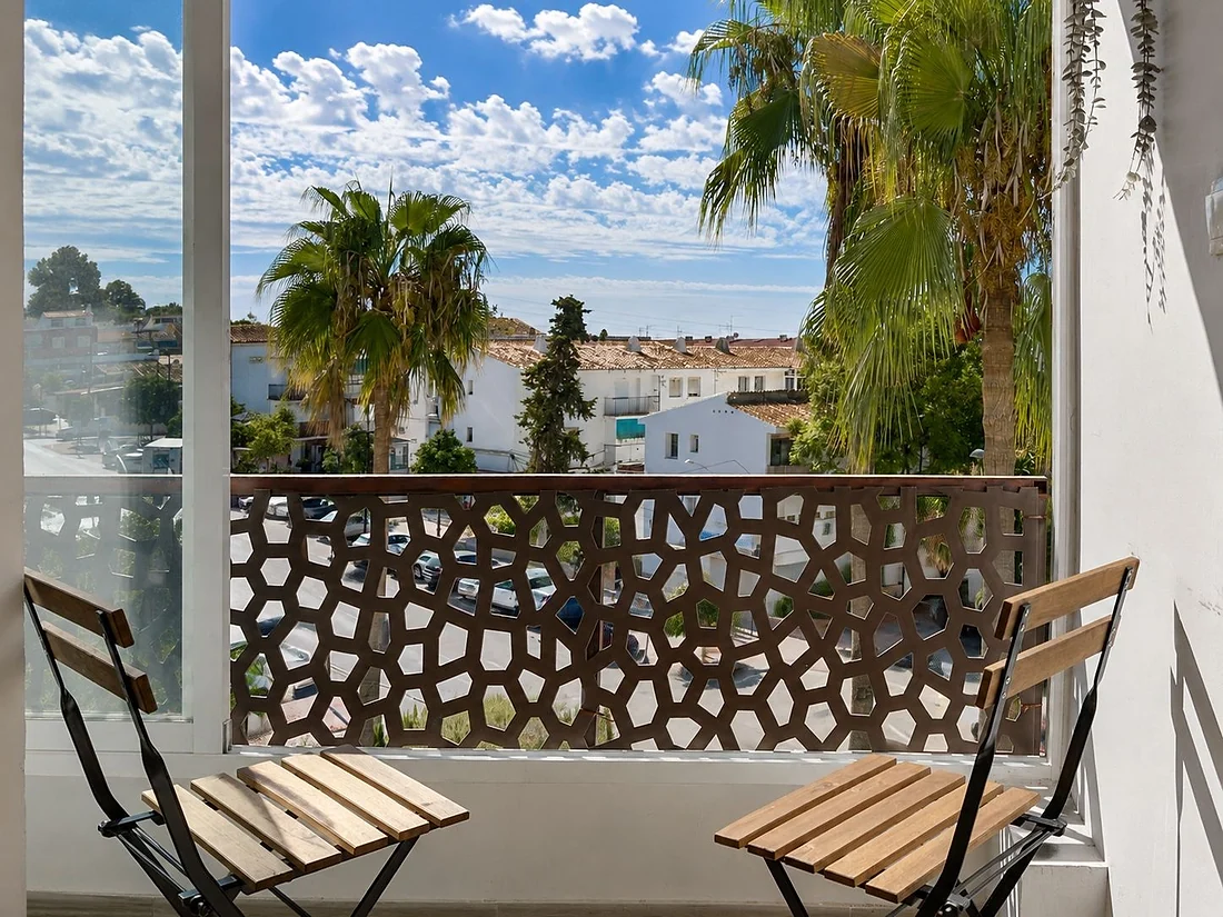 Start your day with a family breakfast on this bright terrace in the heart of La Campana