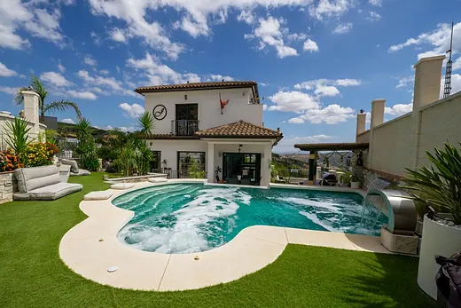 Alcorcal Sanctuary – A Home to Feel and Enjoy · 5/40