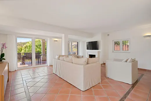 Elegant Private Villa with Pool in Valle Romano, Estepona · 4/40
