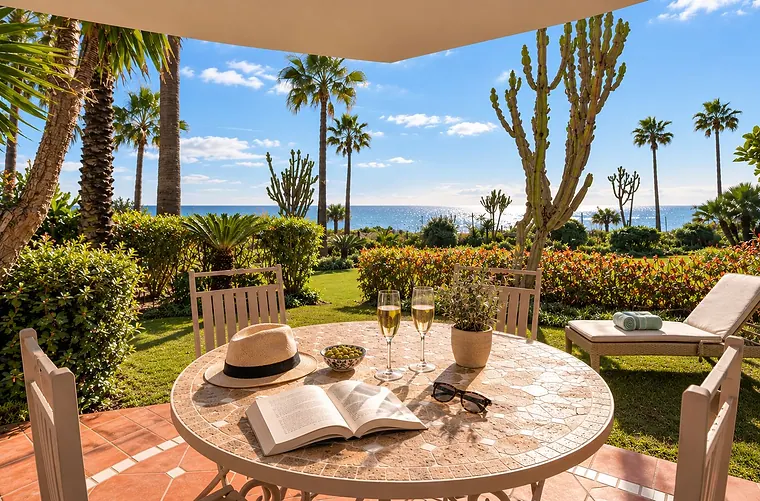 A unique property by the Mediterranean