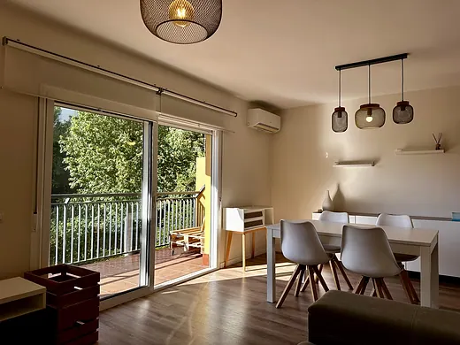 Duplex with an independent apartment and private patio in Málaga · 3/40