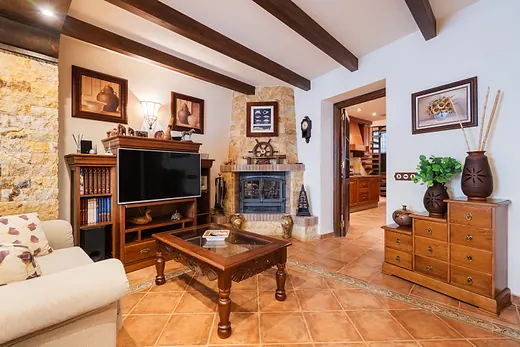 Townhouse with 4 bedrooms in Istán pueblo, Istán · 3/26