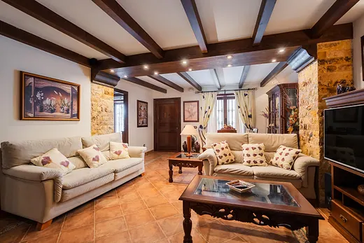 Townhouse with 4 bedrooms in Istán pueblo, Istán · 5/26
