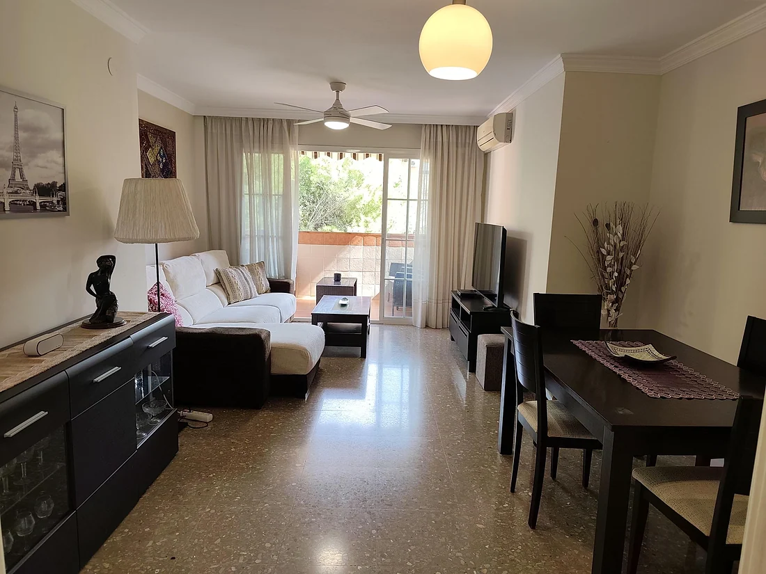 Wohnung mit 4 Schlafzimmern in Ciudad Jardín, Málaga