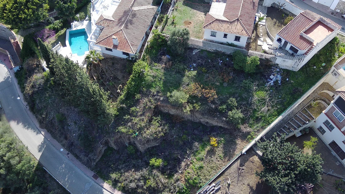 Urban plot of 1056,80 m² in Torreblanca area, Fuengirola