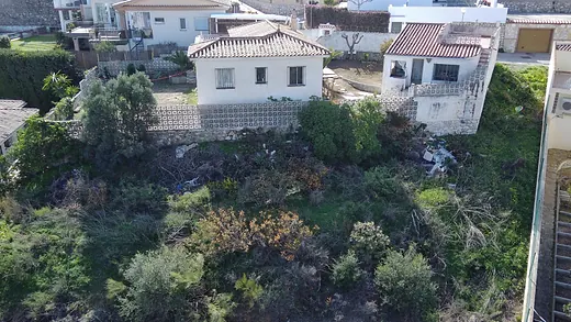Urban plot of 1056,80 m² in Torreblanca area, Fuengirola · 3/19